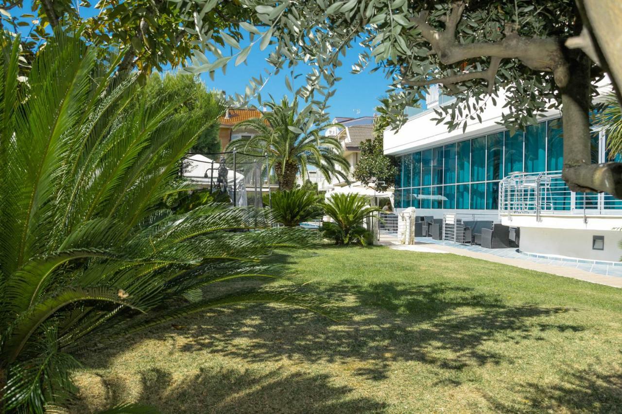 Hotel Haus Charlotte 圣贝内代托-德尔特龙托 外观 照片